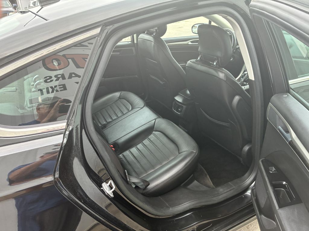 2014 Ford Fusion Image 9