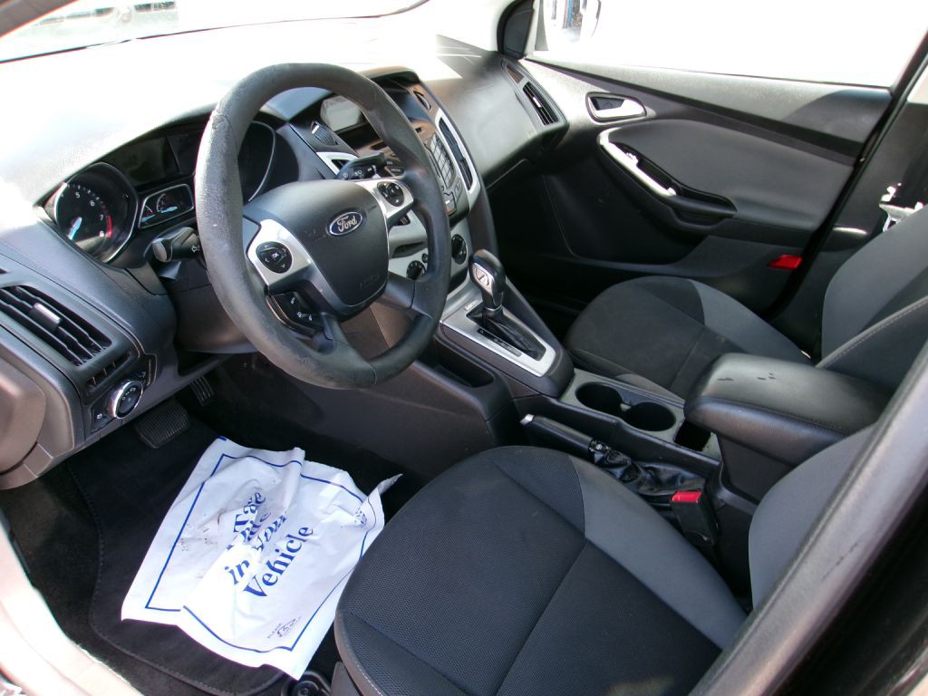 2014 Ford Focus Image 8