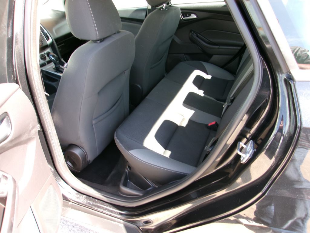 2014 Ford Focus Image 9