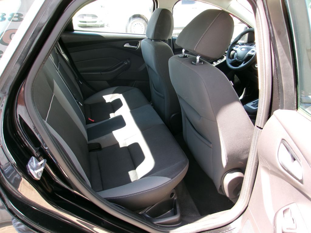 2014 Ford Focus Image 11