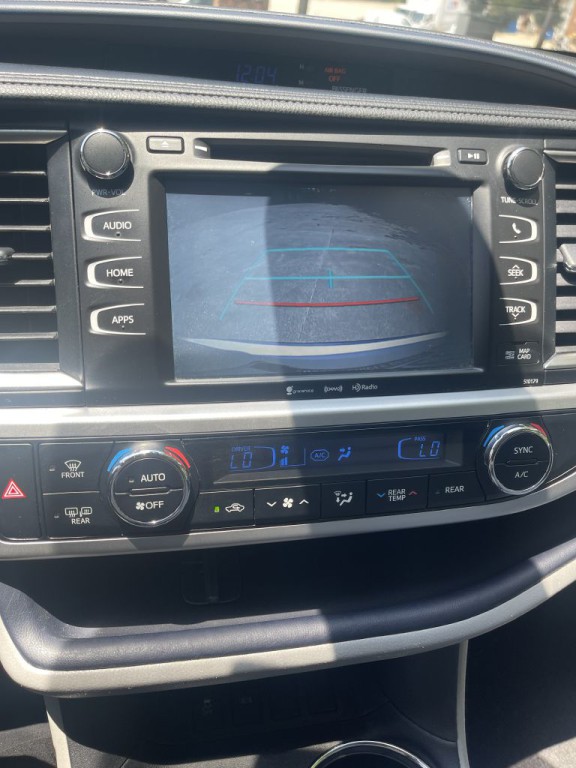 2017 Toyota Highlander Image 5