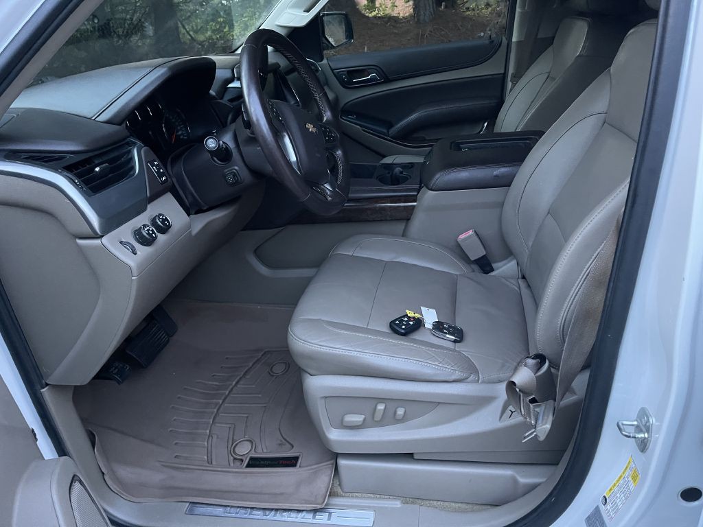 2016 Chevrolet Suburban Image 15