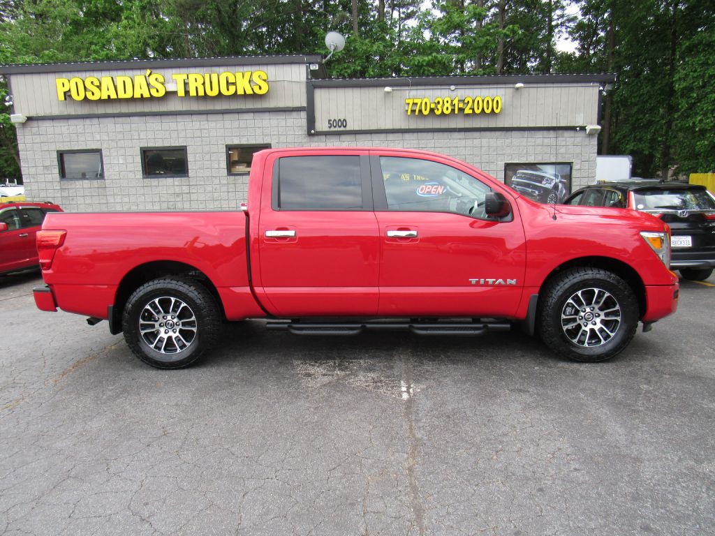2021 Nissan Titan Image 8