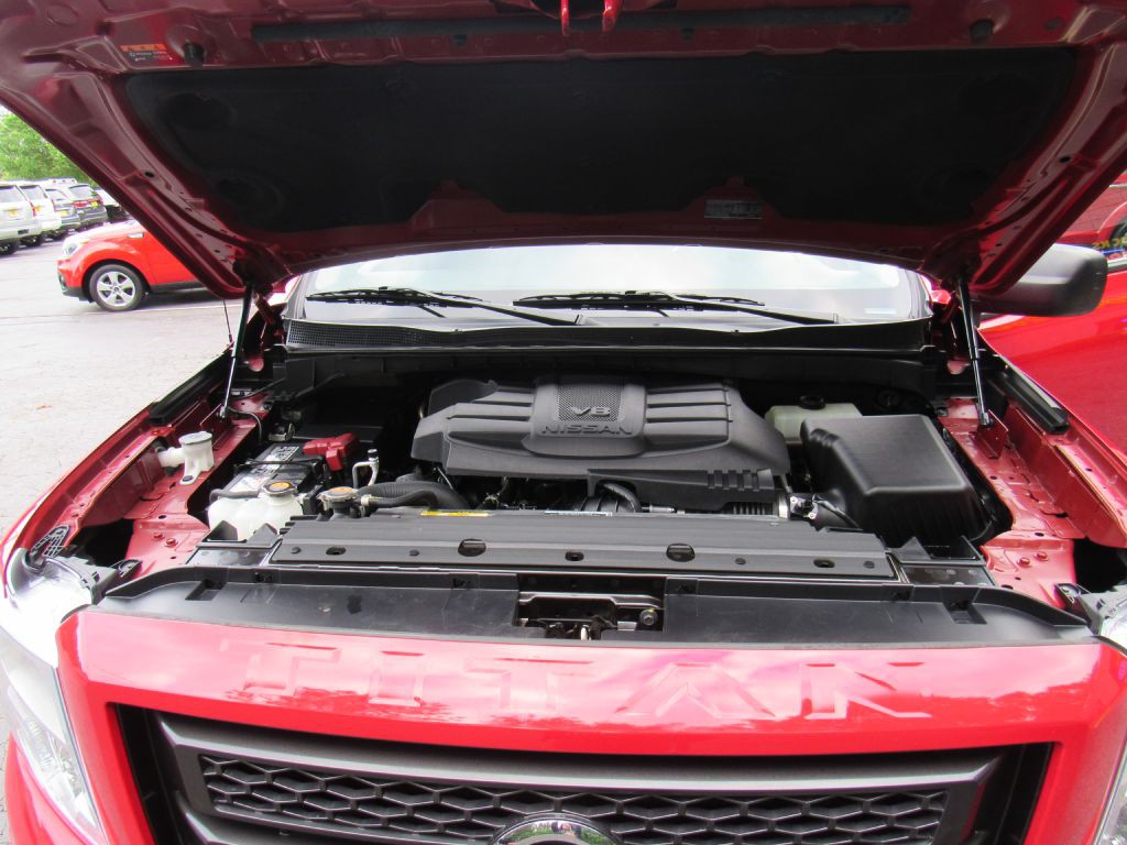 2021 Nissan Titan Image 22