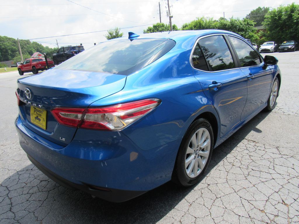 2019 Toyota Camry Image 8