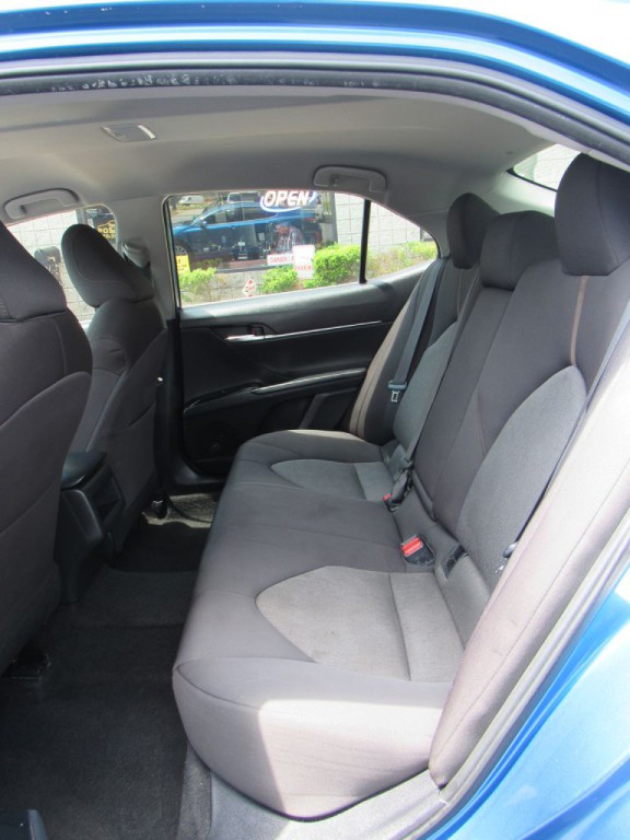2019 Toyota Camry Image 11
