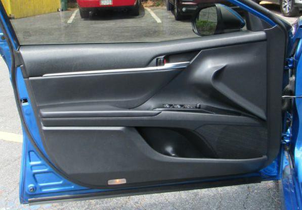 2019 Toyota Camry Image 19