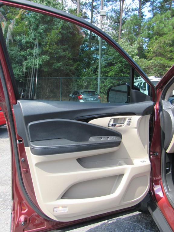 2018 Honda Pilot Image 11