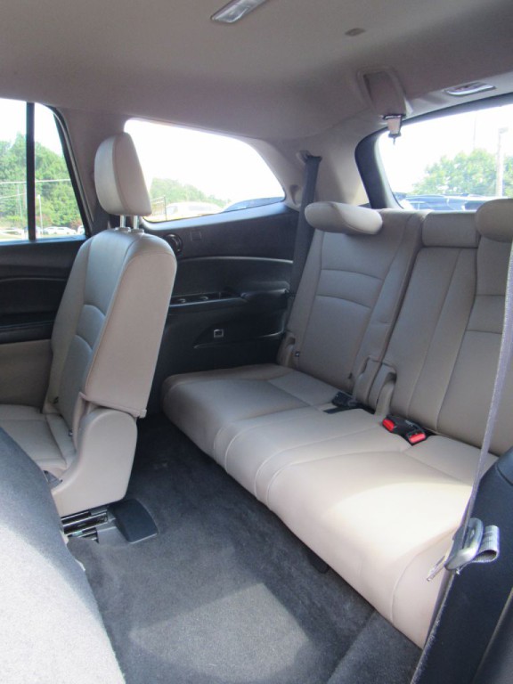 2018 Honda Pilot Image 16