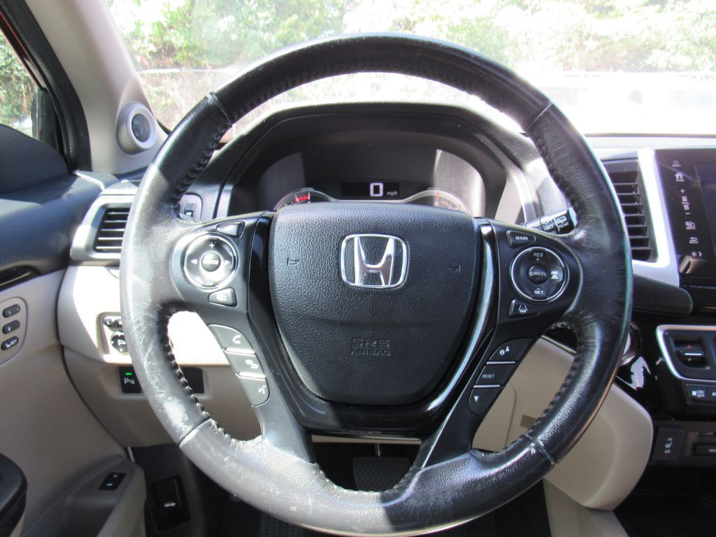 2018 Honda Pilot Image 23