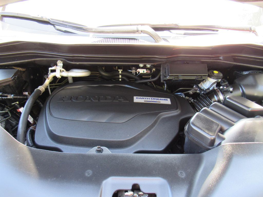 2017 Honda Pilot Image 9