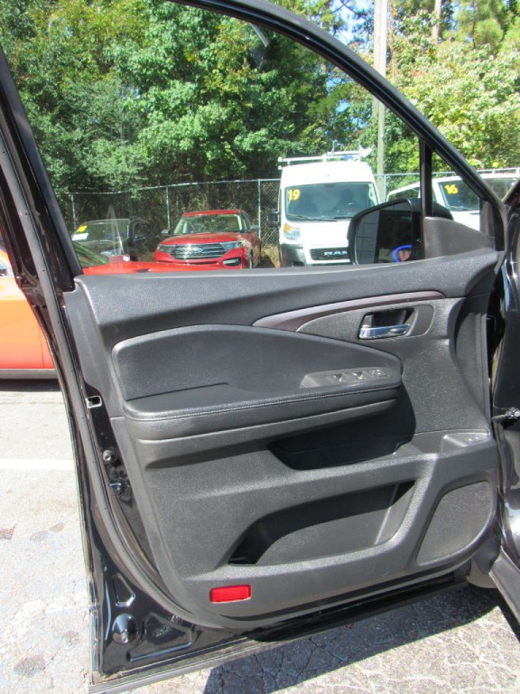 2017 Honda Pilot Image 10