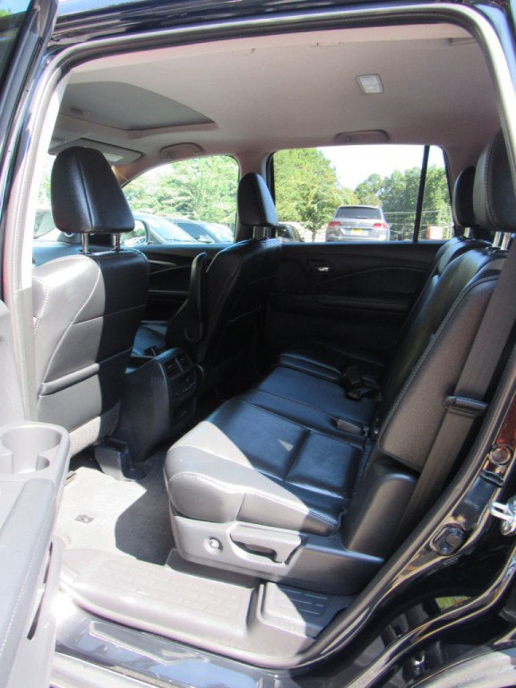 2017 Honda Pilot Image 15