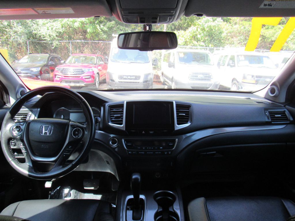 2017 Honda Pilot Image 20