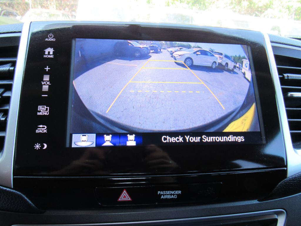 2017 Honda Pilot Image 26