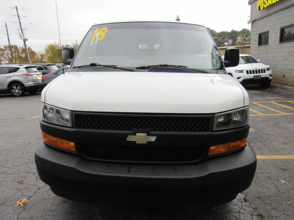 2018 Chevrolet Express Image 5