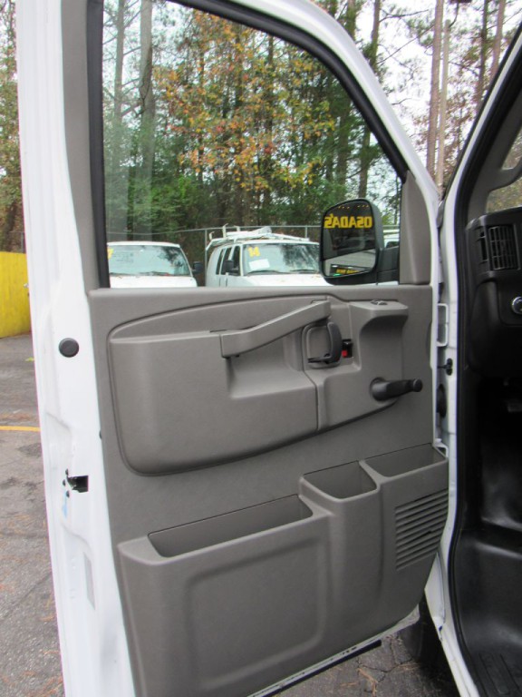 2018 Chevrolet Express Image 10