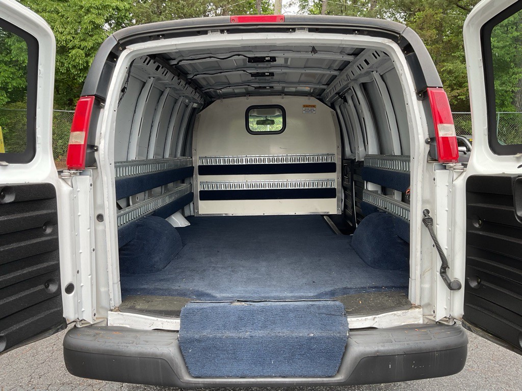 2018 Chevrolet Express Image 18