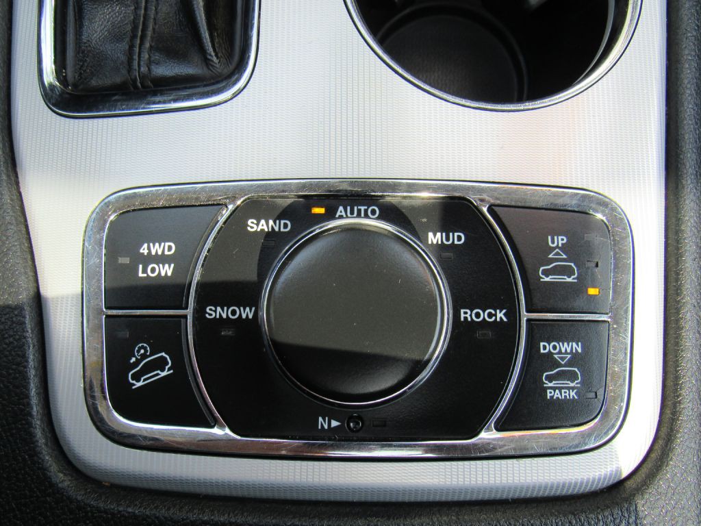 2018 Jeep Grand Cherokee Image 23