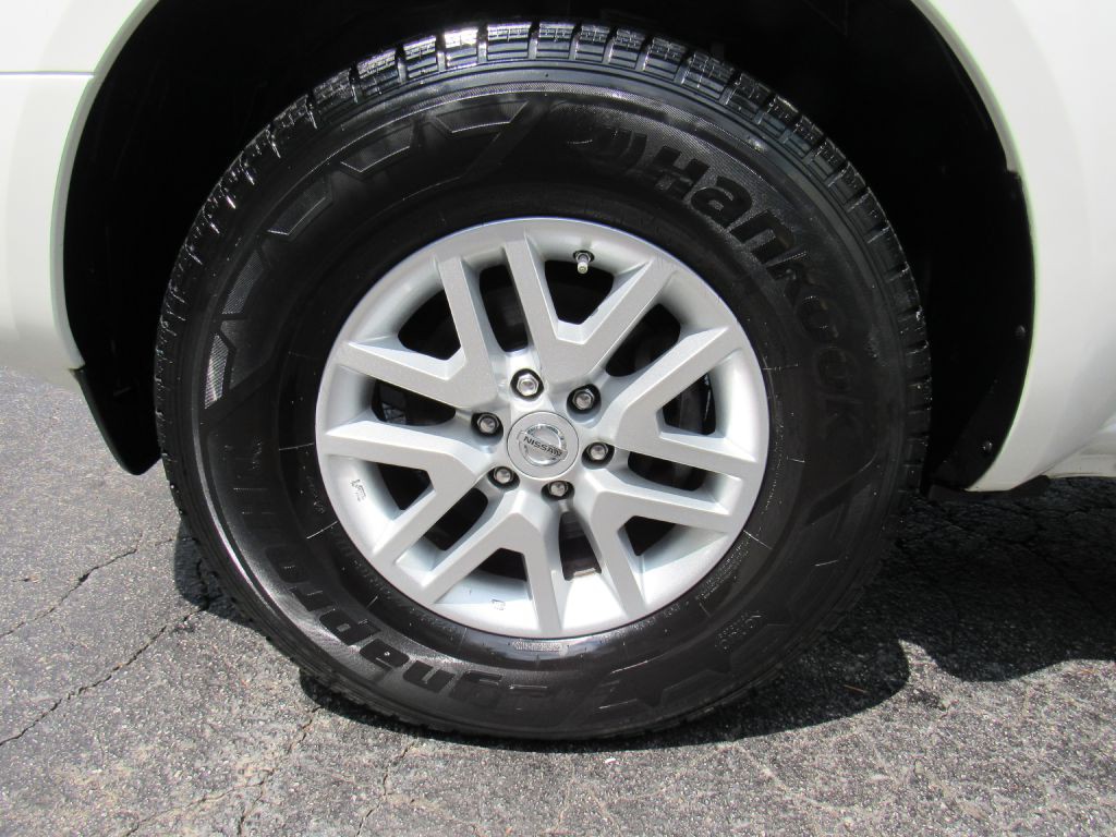 2019 Nissan Frontier Image 26