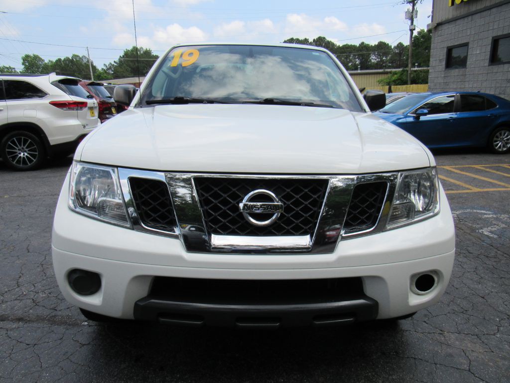 2019 Nissan Frontier Image 2