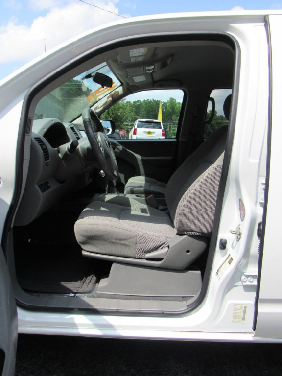 2019 Nissan Frontier Image 10