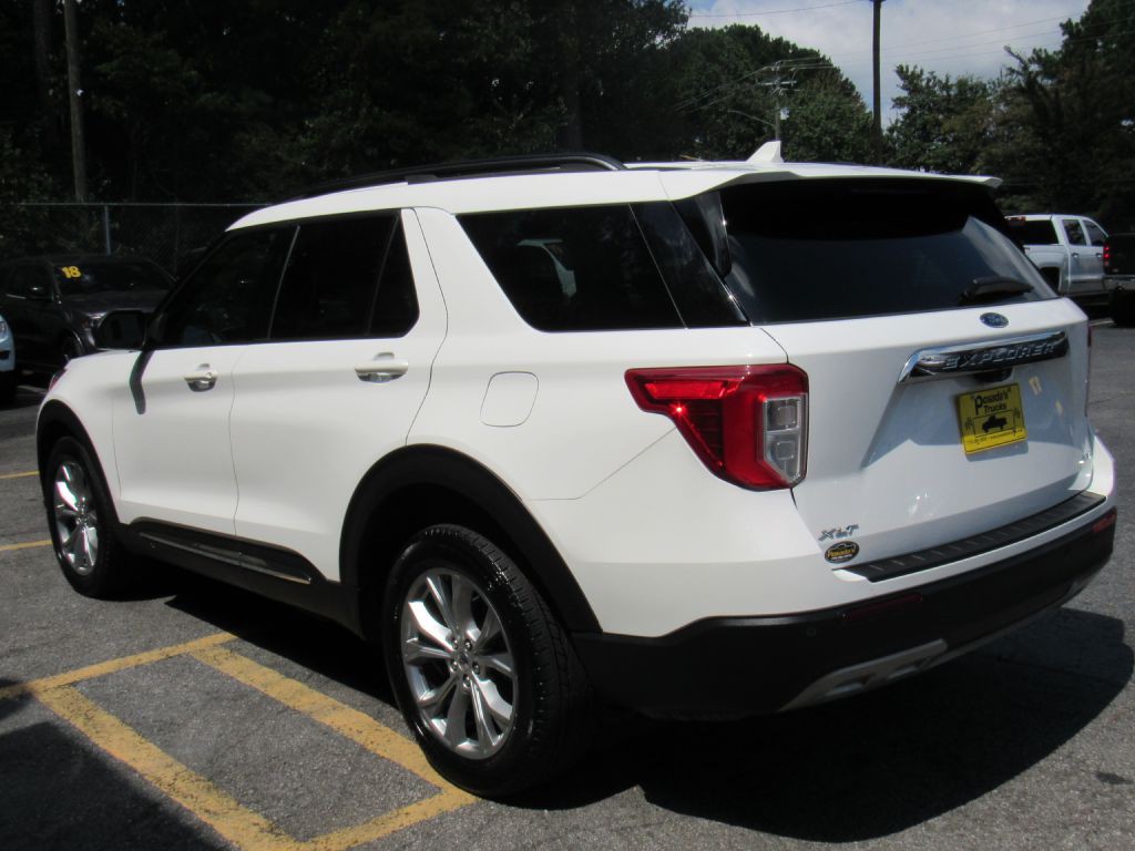 2021 Ford Explorer Image 4