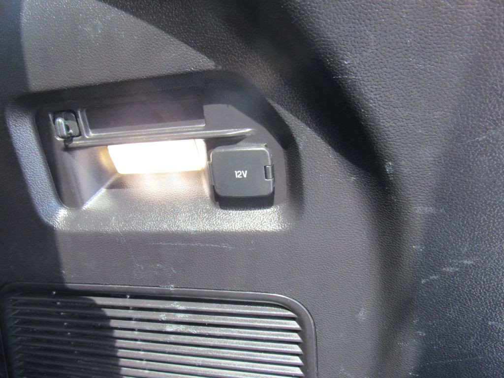 2021 Ford Explorer Image 24