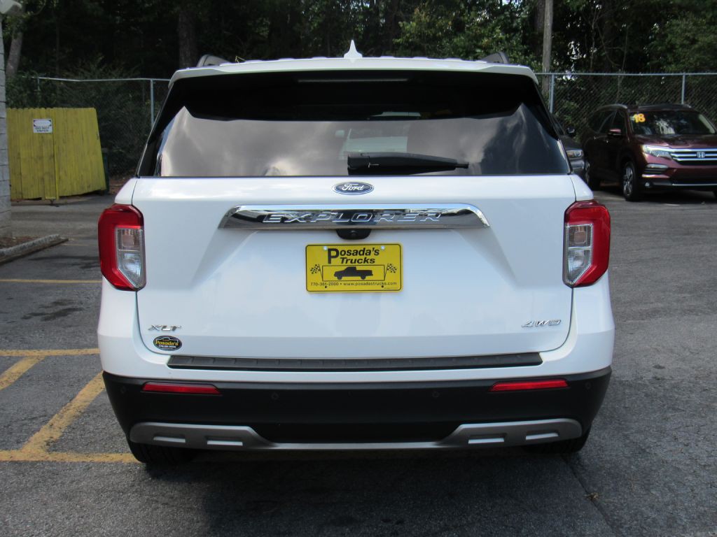 2021 Ford Explorer Image 4