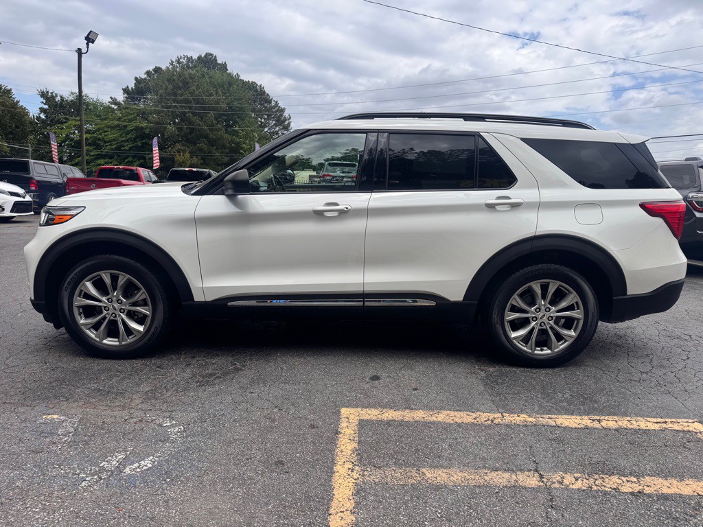 2021 Ford Explorer Image 4