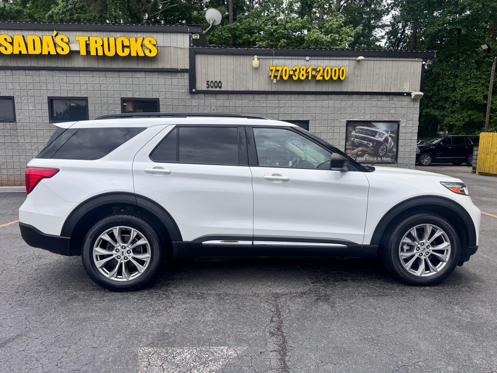2021 Ford Explorer Image 8