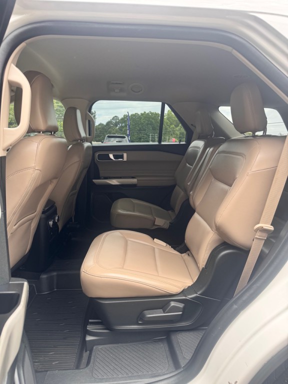 2021 Ford Explorer Image 14