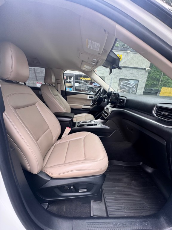 2021 Ford Explorer Image 24