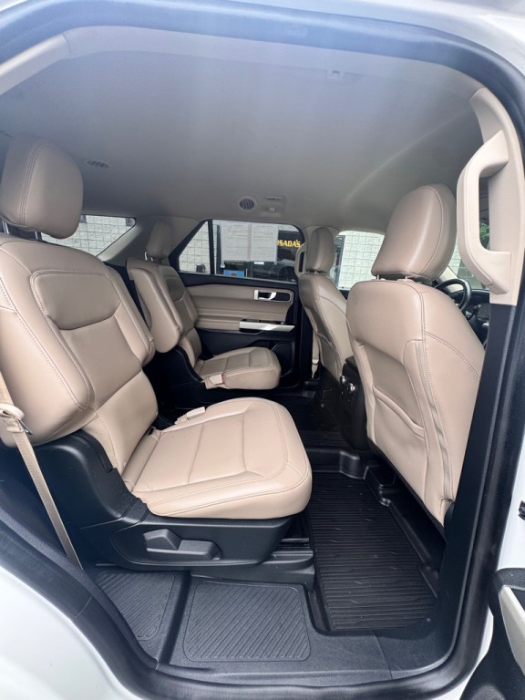 2021 Ford Explorer Image 25