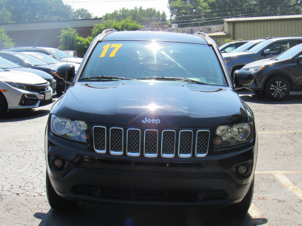 2017 Jeep Compass Image 2