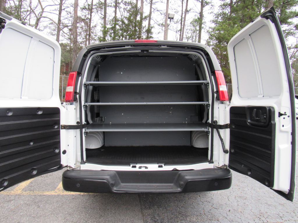 2019 Chevrolet Express Image 8