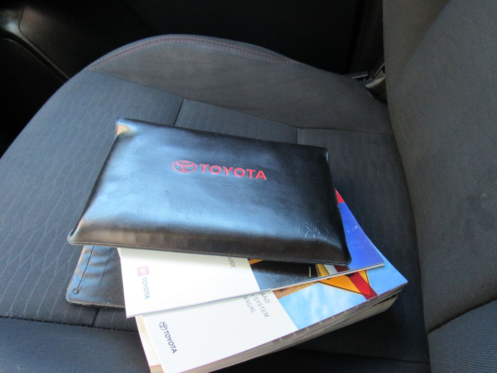 2019 Toyota Tacoma Image 16