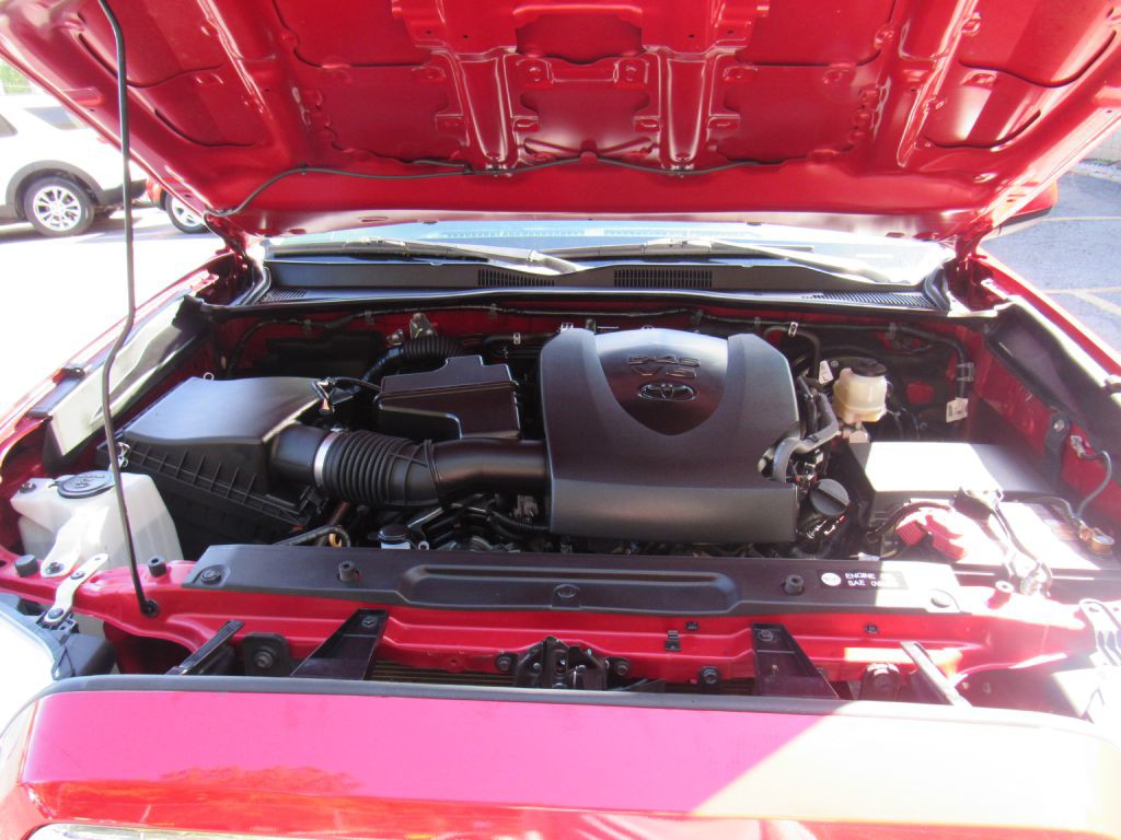 2019 Toyota Tacoma Image 22