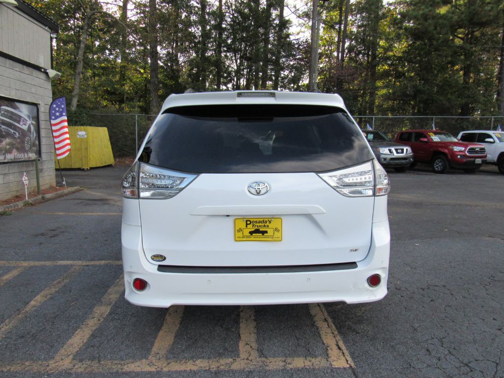 2019 Toyota Sienna Image 6
