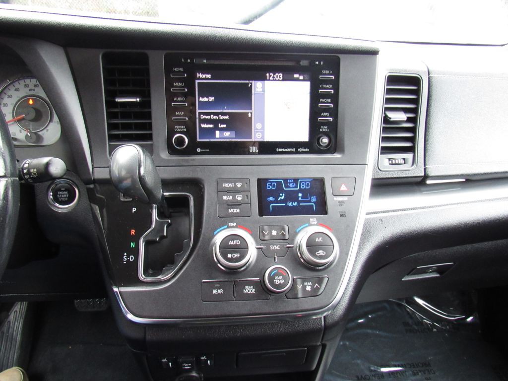 2019 Toyota Sienna Image 26