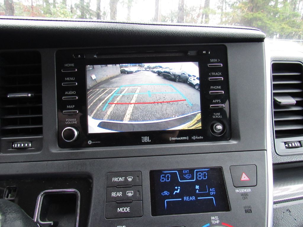 2019 Toyota Sienna Image 28