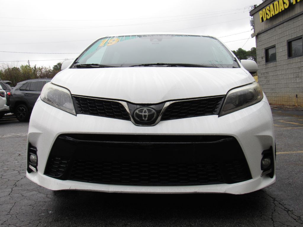 2019 Toyota Sienna Image 8