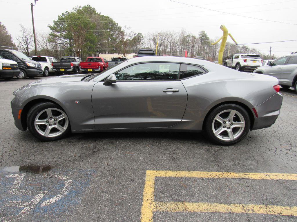 2019 Chevrolet Camaro Image 4