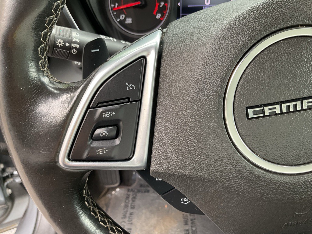 2019 Chevrolet Camaro Image 17