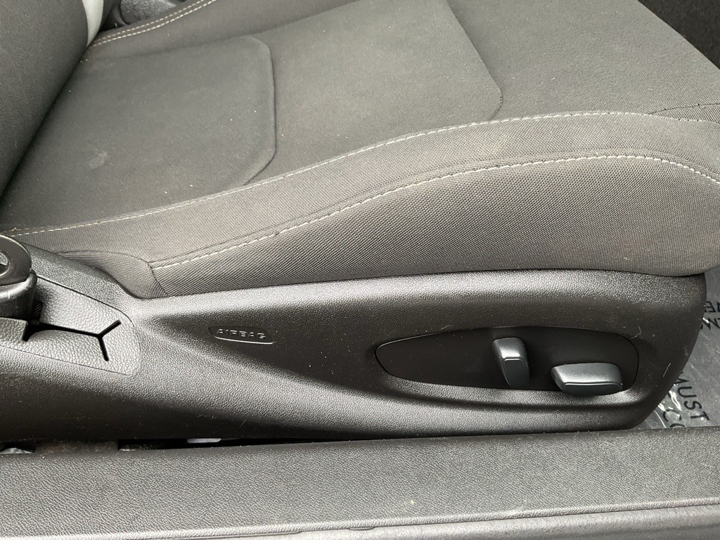 2019 Chevrolet Camaro Image 26