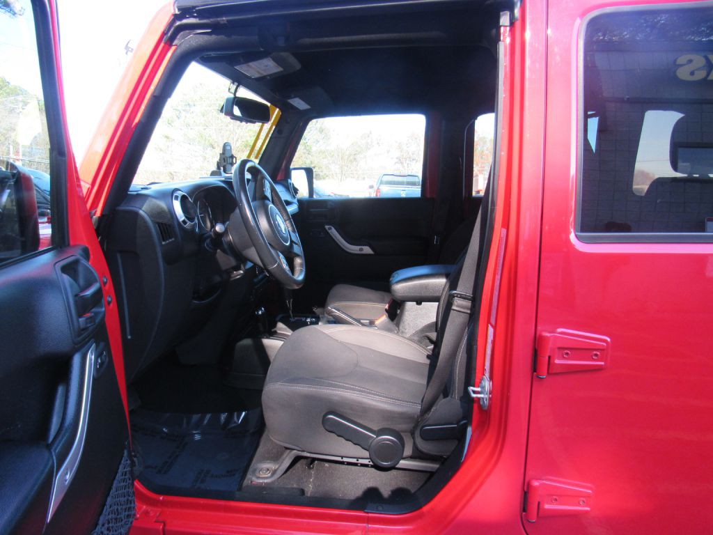 2017 Jeep Wrangler Unlimited Image 19