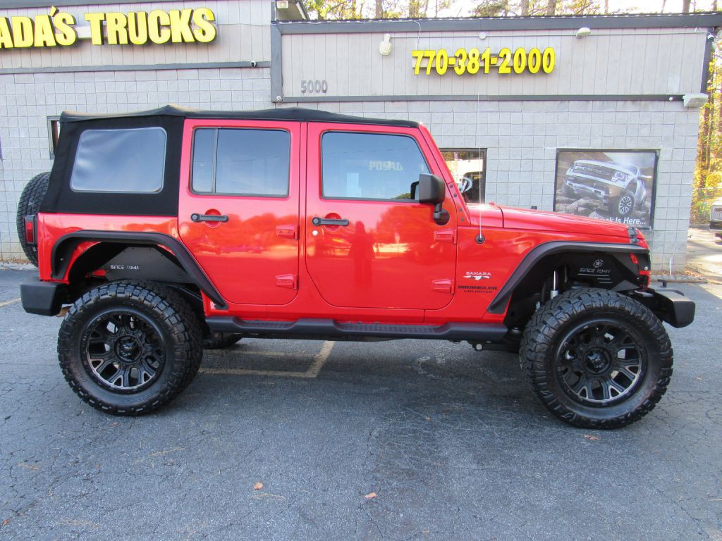 2017 Jeep Wrangler Unlimited Image 2
