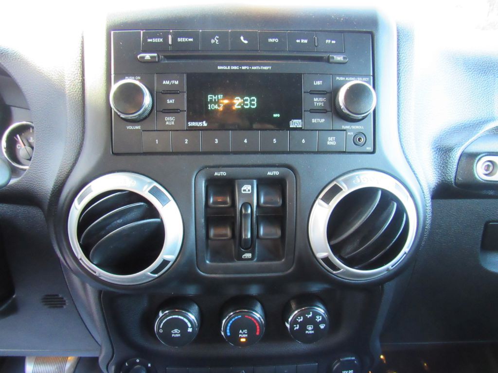 2017 Jeep Wrangler Unlimited Image 15