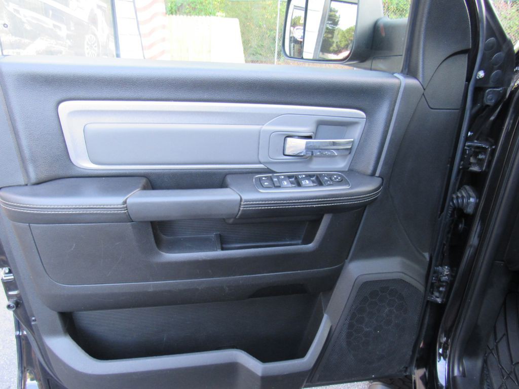 2018 RAM 2500 Image 16