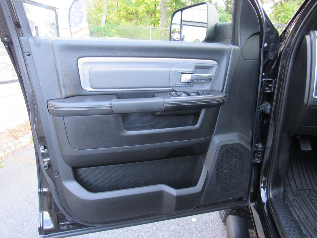 2018 RAM 2500 Image 15